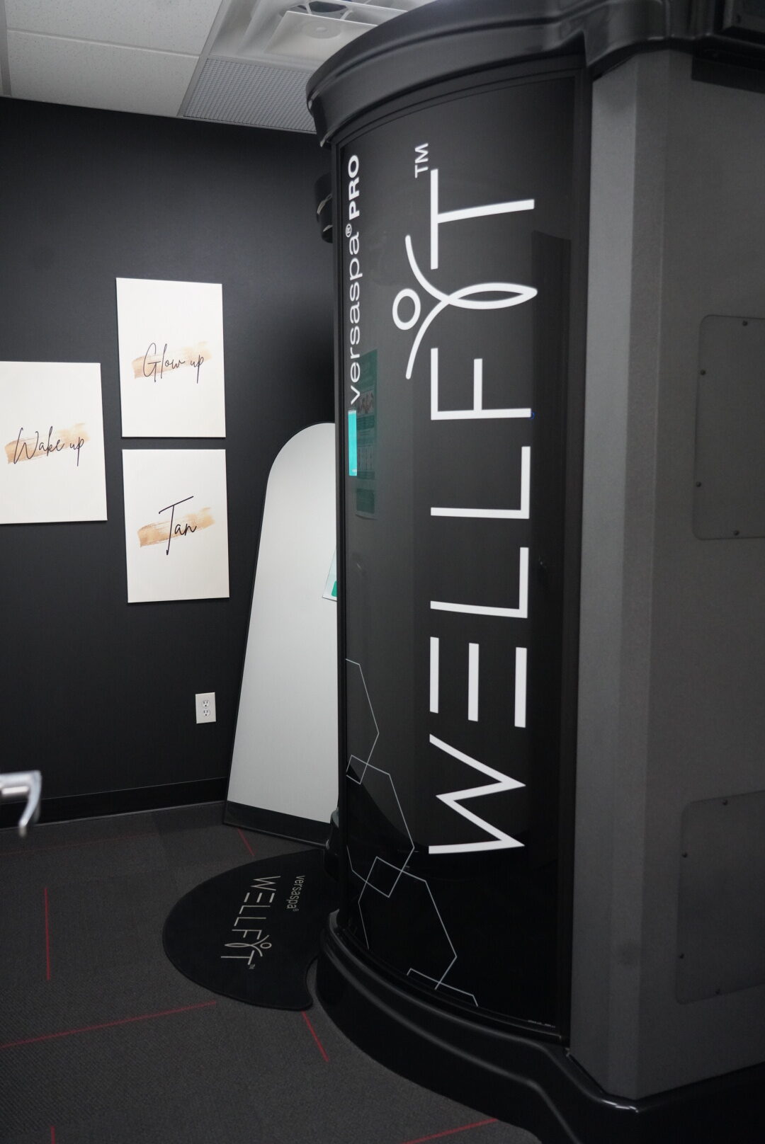 Automatic Spray Tan Booth, Spray Tanning, Automatic Spray Tanning, Tanning Lotions, Tanning, Wellness Center, Tanning Room 1, WIT Athletics, Premier Fitness, Lay Down Tanning, Dodge City